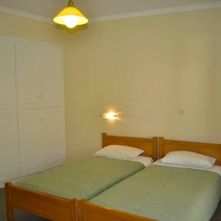 Yannis On Agios Gordios In Corfu アギオス・ゴルディオス