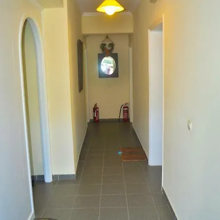 アパート Yannis On Agios Gordios In Corfu *