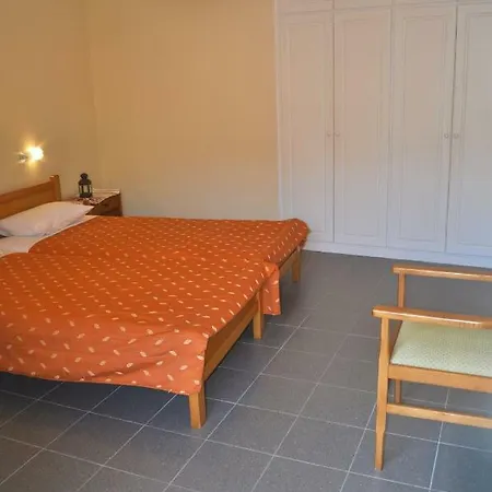 Yannis On Agios Gordios In Corfu アパート アギオス・ゴルディオス