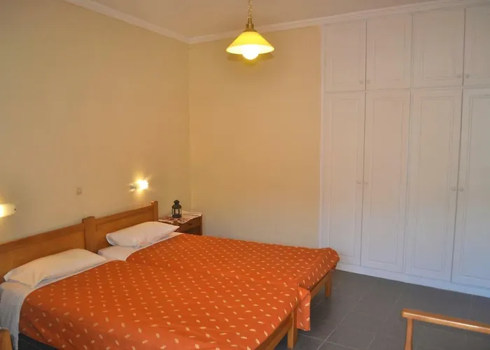 Yannis On Agios Gordios In Corfu Appartement *